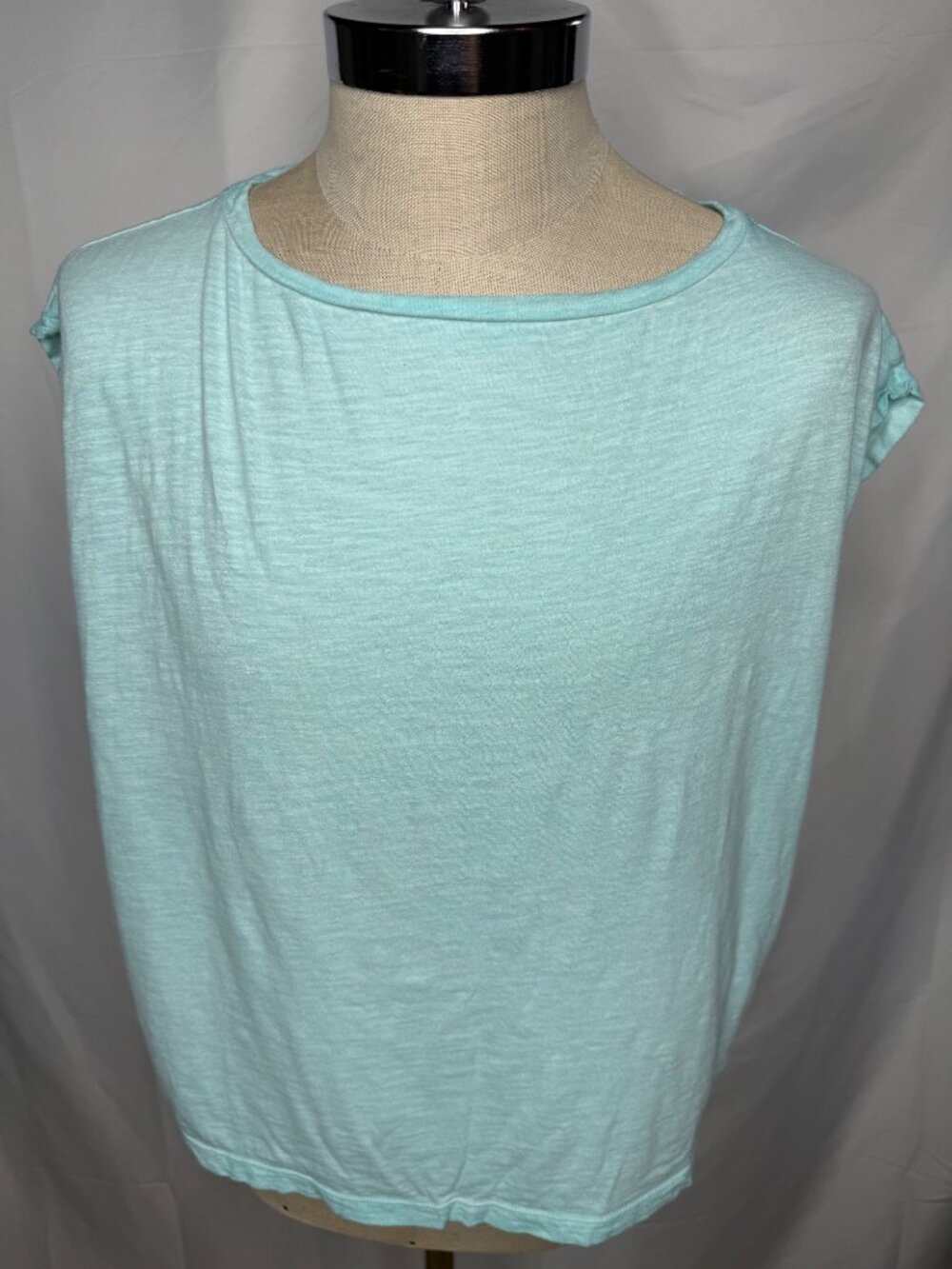 Eileen Fisher M Sleeveless Light Aqua Top Cap Sleeve T Shirt organic cotton